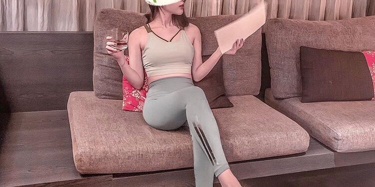 AE777B8C-3475-42F4-9F17-3F65E177FE8B